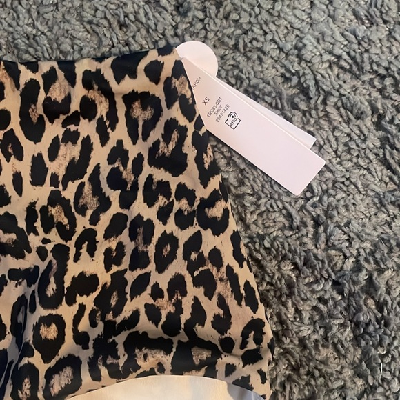 NWT Victoria’s Secret Cheetah swim suit - Picture 2 of 4